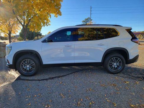 New 2026 GMC Acadia Elevation image 7