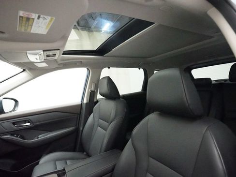 Certified 2023 Nissan Rogue SV w/ SV Premium B Package AWD/4WD image 32