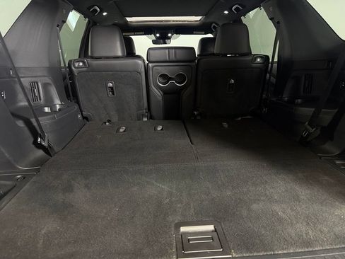 Used 2025 Honda Pilot Black Edition image 33