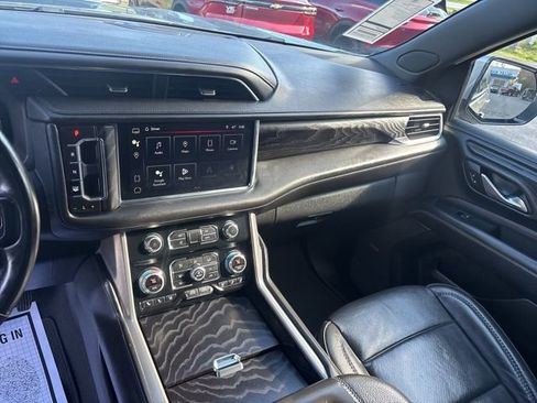 Used 2024 GMC Yukon XL Denali image 40
