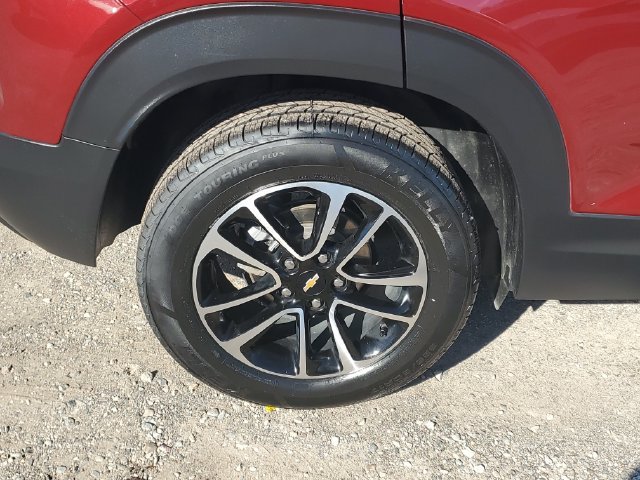 Used 2025 Chevrolet TrailBlazer LT FWD image 5