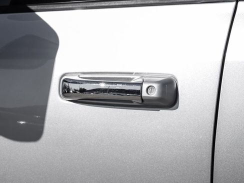 Used 2015 RAM 2500 SLT image 35