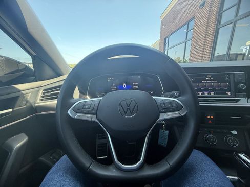 Used 2024 Volkswagen Jetta Sport FWD image 11