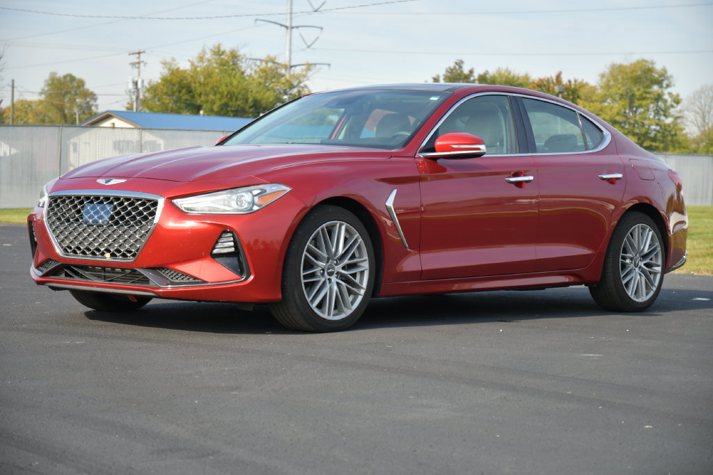 Used 2021 Genesis G70 2.0T w/ Elite Package RWD image 3