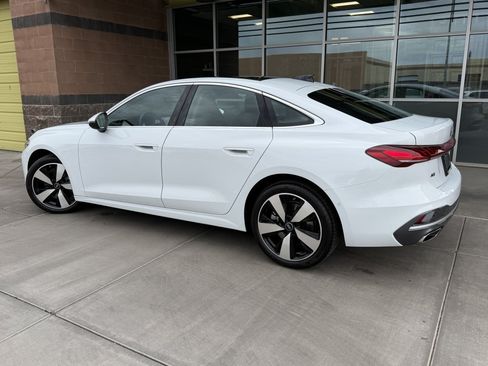 Used 2025 Audi A5 2.0T Premium Plus w/ Premium Plus AWD/4WD image 5