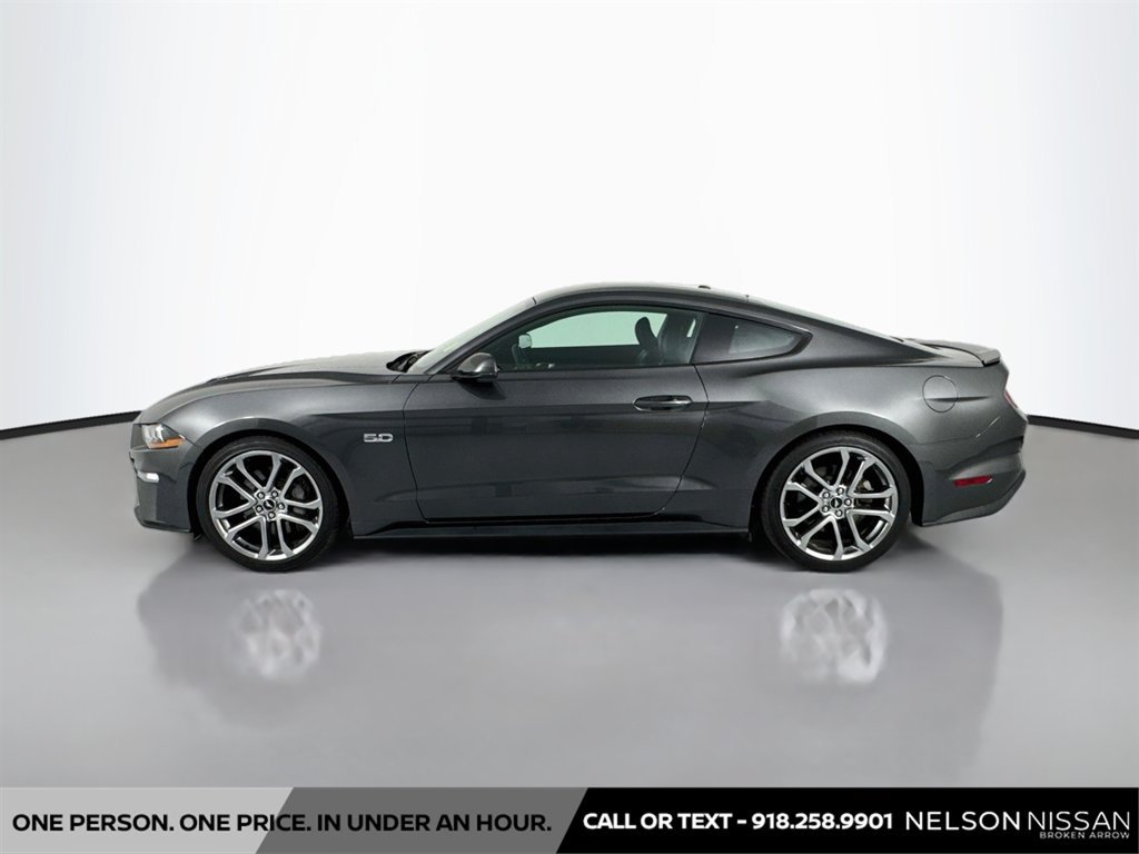 Used 2018 Ford Mustang GT Premium w/ Carbon Sport Interior Package RWD image 8
