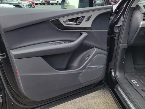 Used 2019 Audi Q7 2.0T Premium Plus w/ Premium Plus Package image 16