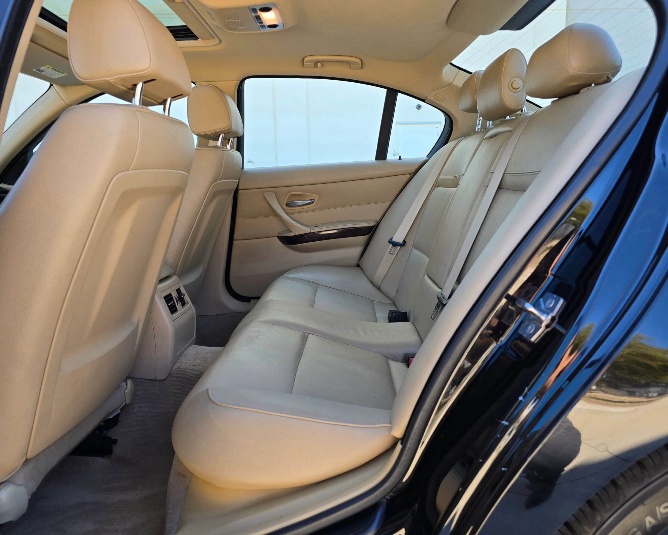 Used 2010 BMW 328i Sedan RWD image 40