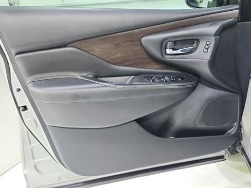 Used 2020 Nissan Murano Platinum w/ Cargo Package FWD image 22