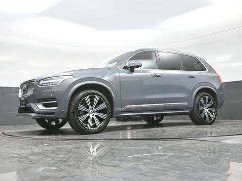 Used 2023 Volvo XC90 T8 Plus w/ Protection Package Premier image 20