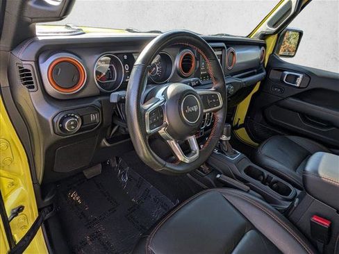 Used 2023 Jeep Gladiator Mojave w/ Cold Weather Group image 9