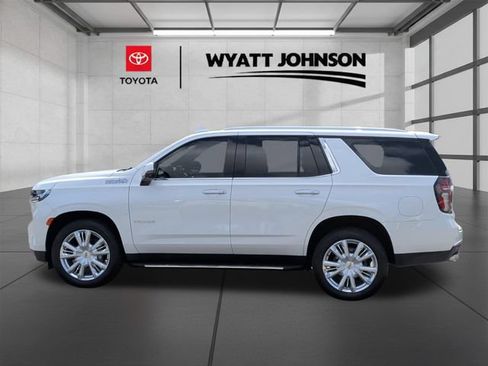 Used 2021 Chevrolet Tahoe High Country AWD/4WD image 2