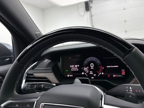 New 2026 GMC Acadia Denali w/ Super Cruise Package image 5