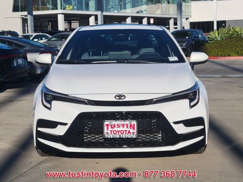 Certified 2025 Toyota Corolla SE image 7