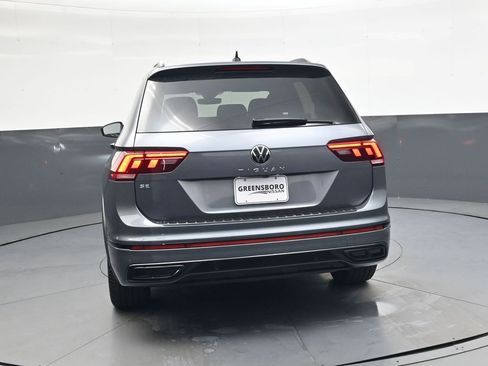 Used 2024 Volkswagen Tiguan SE R-Line image 5