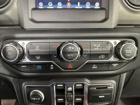 Used 2023 Jeep Wrangler Willys 4xe image 8