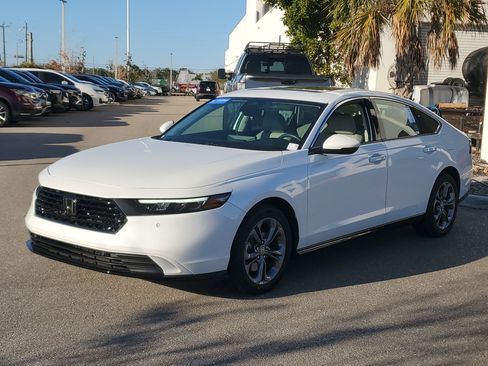 Used 2023 Honda Accord EX-L image 8