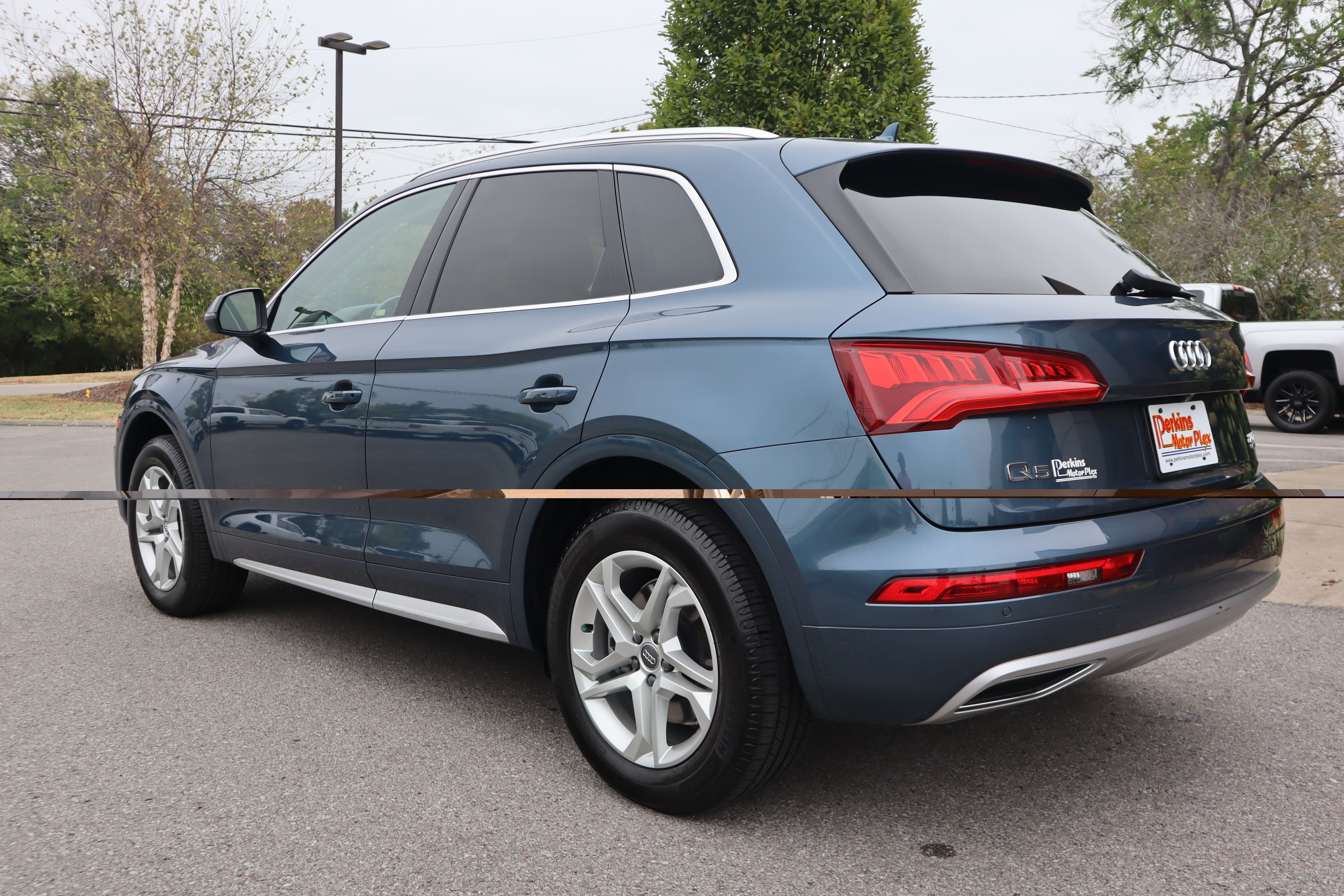 Used 2018 Audi Q5 2.0T Premium Plus w/ Premium Plus Package AWD/4WD image 9