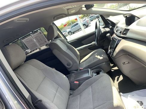Used 2016 Honda Odyssey SE image 14