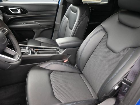 New 2026 Jeep Compass Latitude image 19