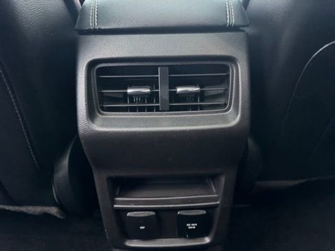 Used 2017 Ford Edge Titanium w/ Technology Package image 33