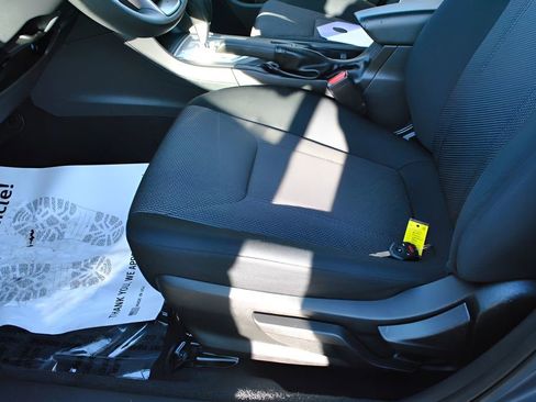 Used 2023 Subaru Crosstrek 2.0i image 22