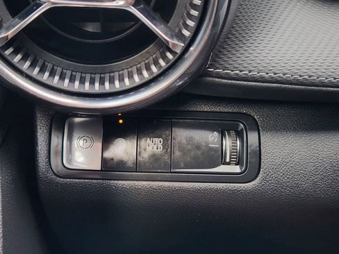 Used 2025 Chevrolet Equinox LT w/ Safety and Technology Package image 21