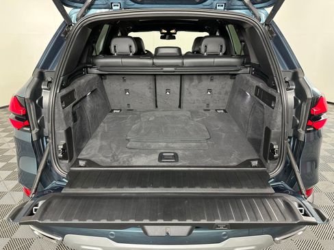 Used 2024 BMW X5 xDrive40i w/ Parking Assistance Package image 25