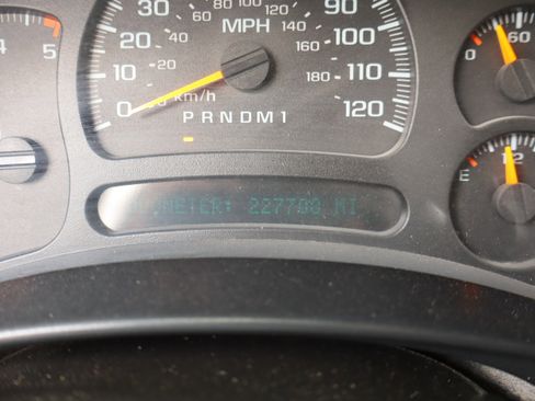 Used 2007 Chevrolet Silverado 2500 W/T w/ Heavy-Duty Power Package image 24