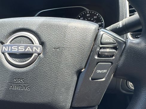 Used 2023 Nissan Frontier SV w/ Tow Package image 19