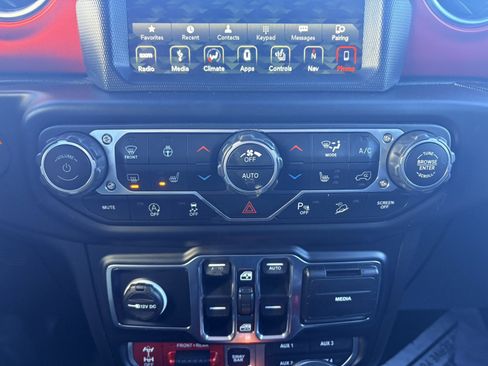 Used 2019 Jeep Wrangler Unlimited Rubicon image 24