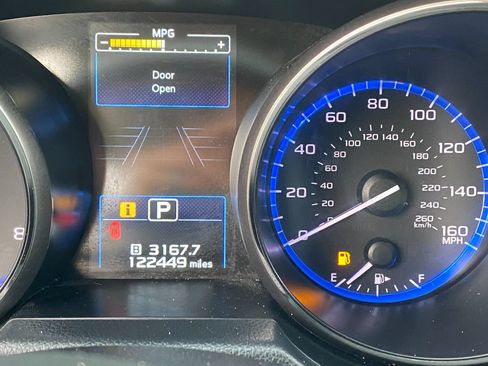 Used 2018 Subaru Outback 3.6R Touring AWD/4WD image 20