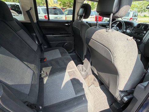 Used 2015 Jeep Patriot Latitude w/ Sun/Sound Group AWD/4WD image 29