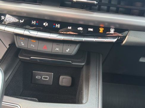 Certified 2025 Cadillac XT4 Premium Luxury w/ Cold Weather Package image 26