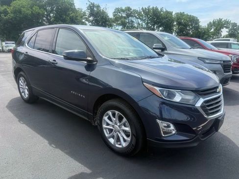 Used 2018 Chevrolet Equinox LT FWD image 3