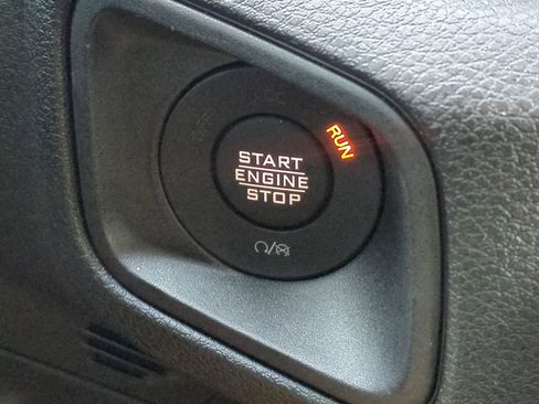 Certified 2024 Jeep Wrangler Sport image 23