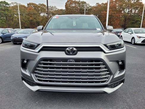 New 2026 Toyota Grand Highlander AWD Hybrid image 2