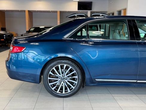 Used 2017 Lincoln Continental Select w/ Climate Package FWD image 17