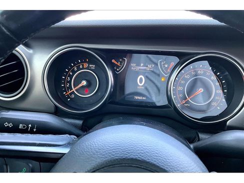 Used 2020 Jeep Gladiator Sport w/ Quick Order Package 24S AWD/4WD image 29