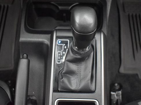 Used 2023 Toyota Tacoma TRD Sport AWD/4WD image 30