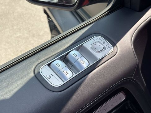 Used 2022 Mercedes-Benz G 550 image 13