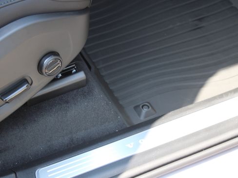 New 2026 Volvo XC90 B5 Plus w/ Protection Package image 41