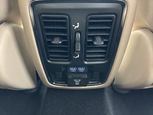 Used 2021 Jeep Grand Cherokee Limited AWD/4WD image 22