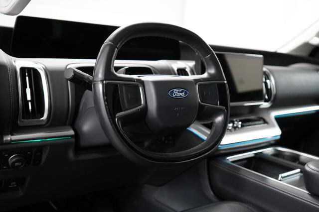 Certified 2025 Ford Expedition Platinum AWD/4WD image 13
