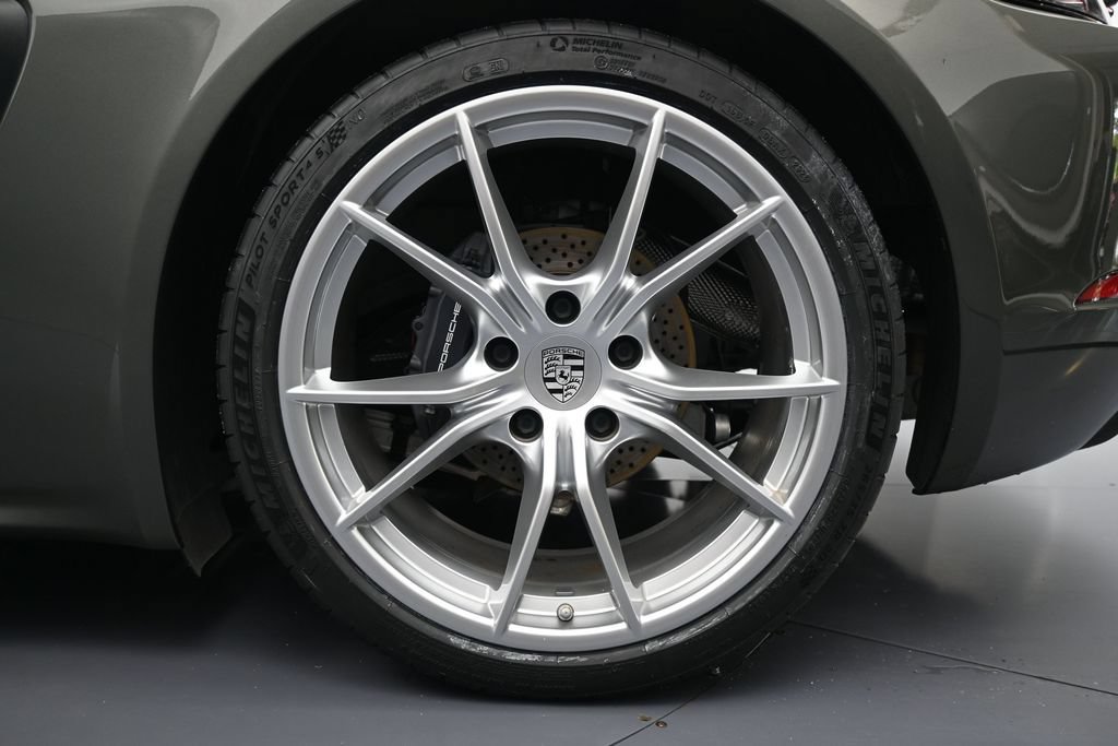Used 2021 Porsche 718 Boxster RWD image 34