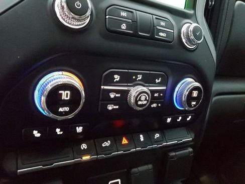 Used 2022 GMC Sierra 1500 SLT w/ SLT Premium Package image 23