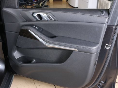 Used 2019 BMW X5 xDrive40i w/ Convenience Package AWD/4WD image 35