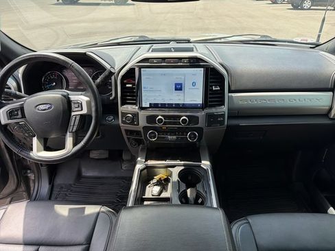 Used 2022 Ford F250 Lariat w/ Lariat Ultimate Package AWD/4WD image 22