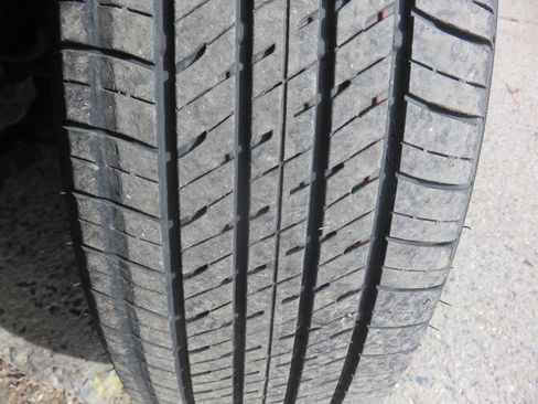 Used 2008 Suzuki SX4 AWD Hatchback w/ Touring Pkg image 29