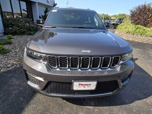 New 2025 Jeep Grand Cherokee Laredo X image 9